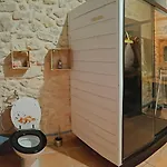 컨트리하우스 La Hulotte De Labarthe